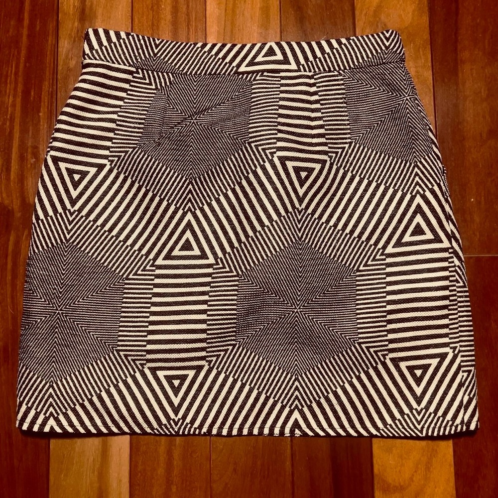 HD in Paris Anthropologie Mod Op Art Psychedelic Black and White Mini Skirt